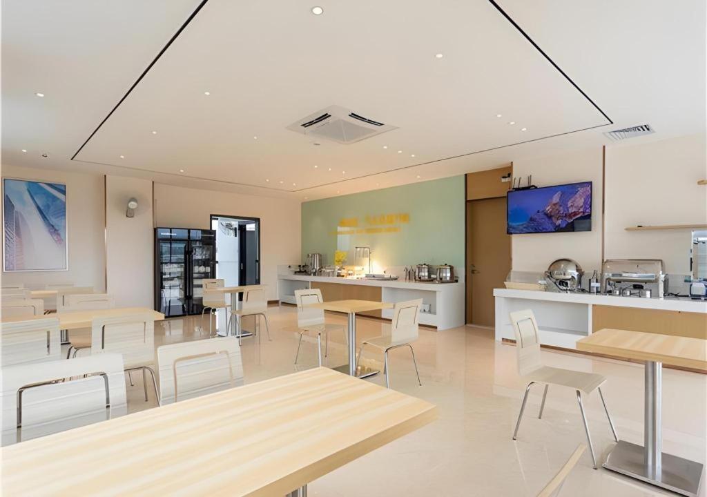 City Comfort Inn Maoming Xinyi Yudu Park Экстерьер фото